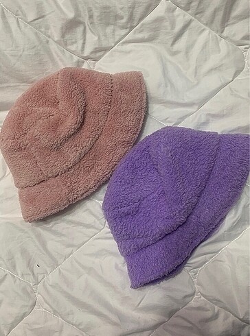 Beden Peluş mor şapka