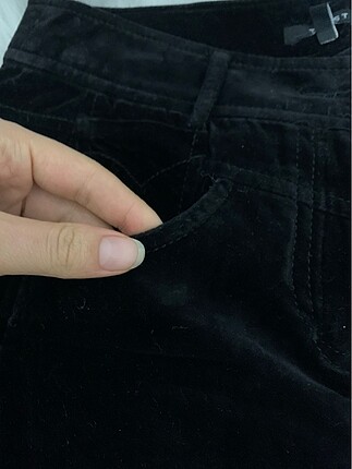 38 Beden Bu sene modası düz kesim kadife pantolon sadece düğmesi yok