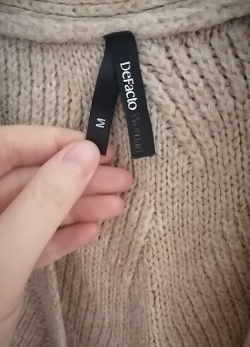 m Beden Defacto krem rengi hırka