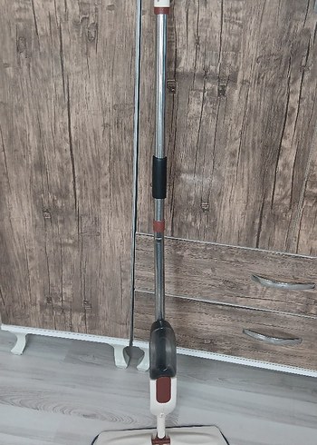 Diğer deterjan hazneli spreyi mop