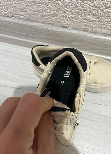 23 Beden Spor ayakkabısı 
