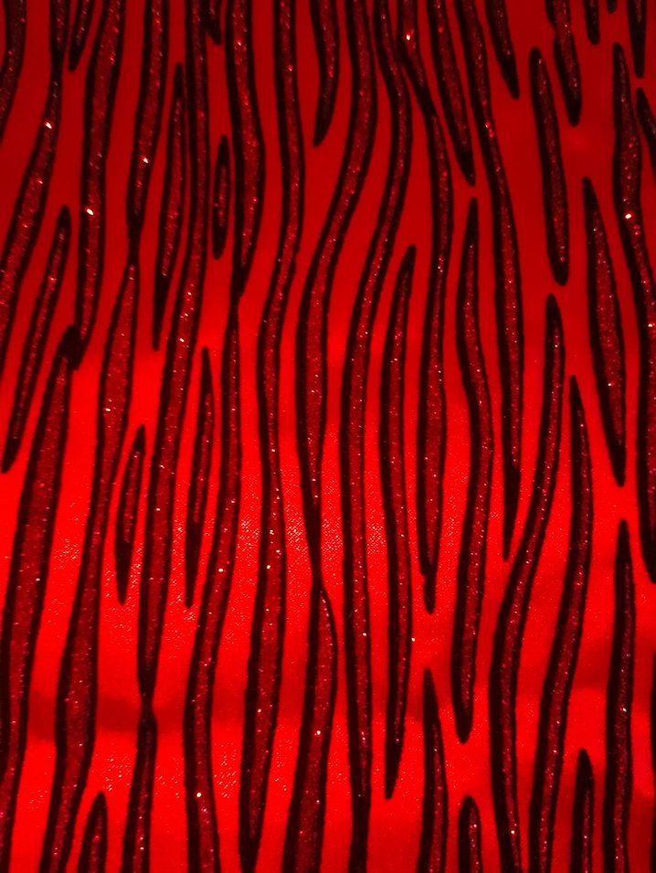 İşlemeli Bordo Parlak Yatak Örtüsü - Görsel 2