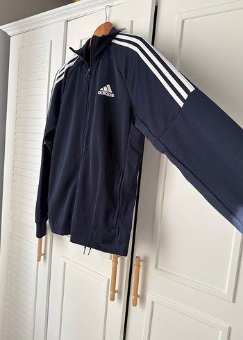 Adidas m