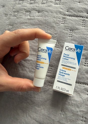 CeraVe Yüz Nemlendirici Losyon 3 ml - Görsel 2