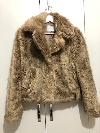 Çok şık kürk Bershka