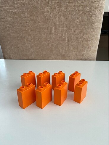 Lego duplo dik tuğlalar