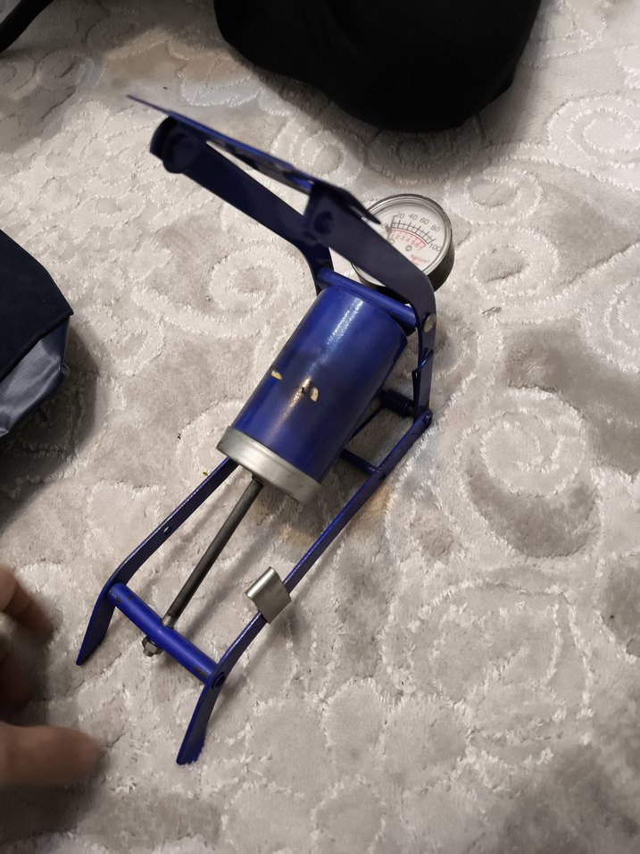 Mavi Renkli Basınç Göstergeli Pompa - Görsel 4