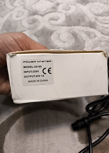 42V 1A Siyah Telefon Şarj Aleti - Görsel 5