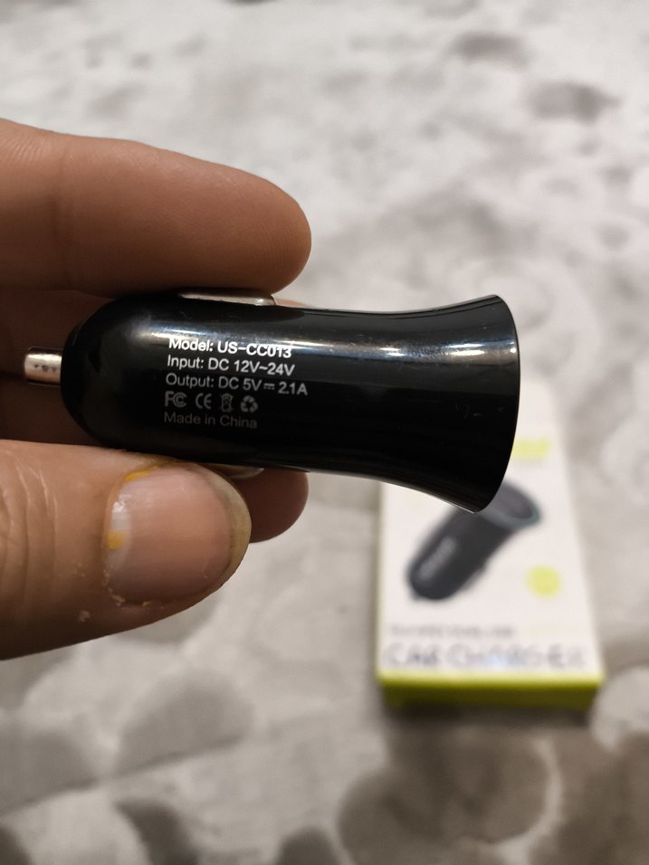 USAMS Siyah Araç Şarj Cihazı - Görsel 3