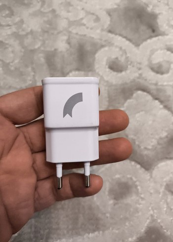 Reeder Beyaz Telefon Şarj Adaptörü - Görsel 3