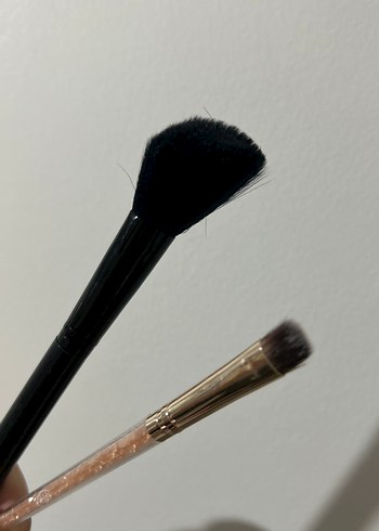 Kırmızı Kalp Kutulu Makyaj Fırça Seti - Görsel 13