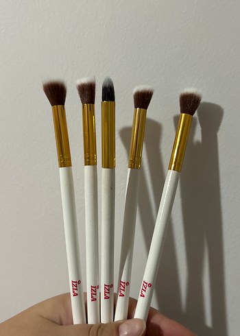 Kırmızı Kalp Kutulu Makyaj Fırça Seti - Görsel 6