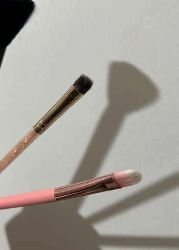 Kırmızı Kalp Kutulu Makyaj Fırça Seti - Görsel 14