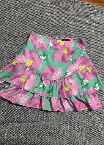 Pembe Çiçek Desenli Volanlı Midi Etek