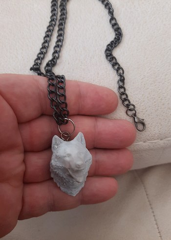 Siyahi Zincirli Beyaz Kurt Başlı Gotik Kadın Kolye