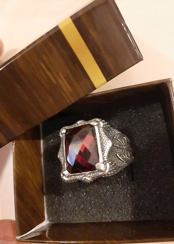 Kırmızı taşlı Pençe Gümüş yüzük - Görsel 2