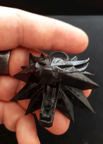 Siyah Devasa büyük Kurt (6x5 cm) Witcher-3 kolye ucu