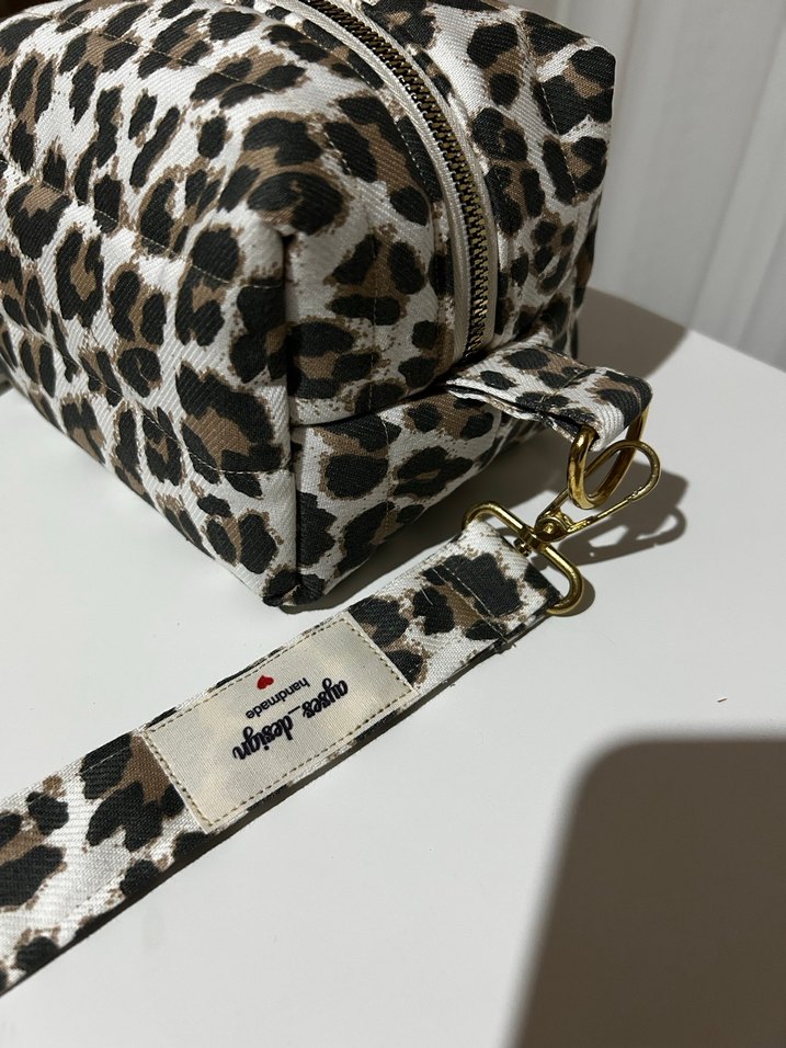 Tokalı Leopar Desenli Kadın Çanta - Görsel 5