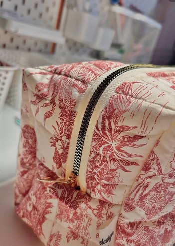 Bordo Baskılı Fermuarlı Makyaj Çantası - Görsel 2