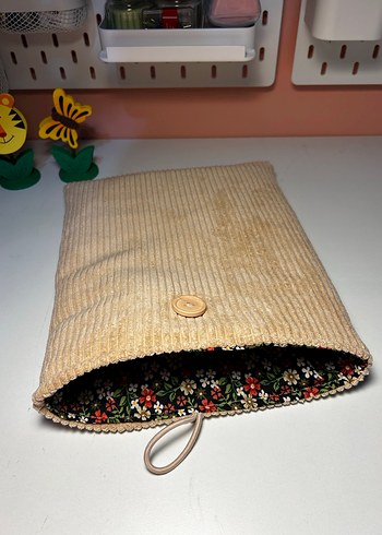 İster 11 inç tablet ister kitap için Kadife Kılıflar - Görsel 3