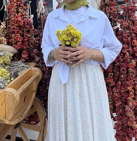 Manuka markalı astarlı etek