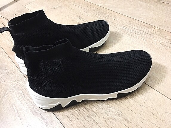 Bershka Spor ayakkabı