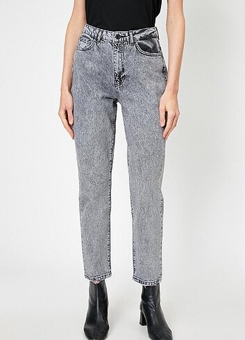 MOM JEAN PANTOLON 