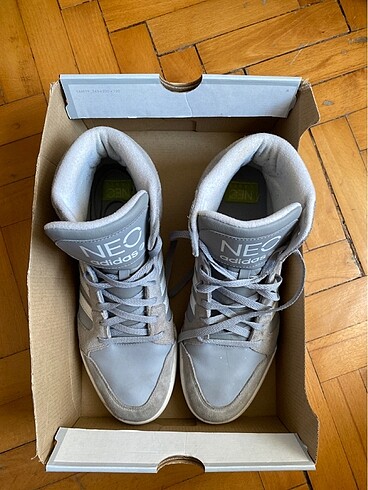 Adidas NEO
