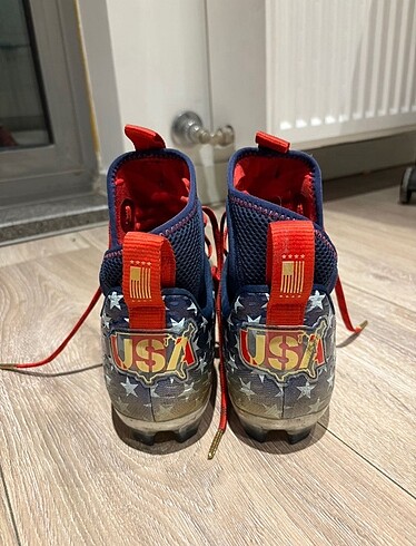 44 Beden Under Armour Krampon Amerikan futbolu ayakkabı