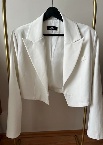 Düğmeli Beyaz Midi Blazer