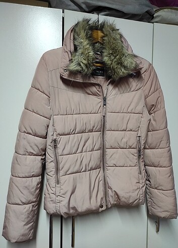 KADIN BERSHKA ŞİŞME MONT 