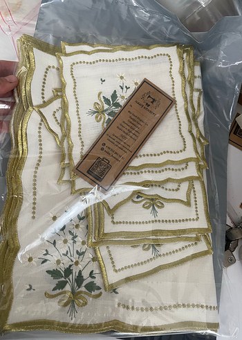 6 kişilik Nakışlı Vintage Beyaz sarı simli Amerikan Servis takım - Görsel 5