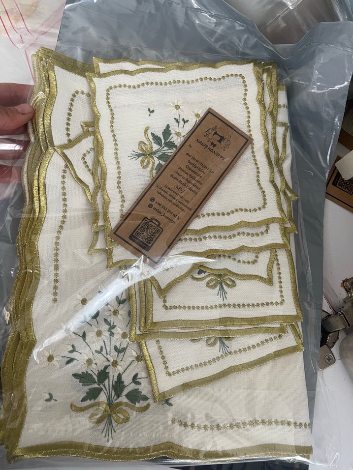 6 kişilik Nakışlı Vintage Beyaz sarı simli Amerikan Servis takım - Görsel 5