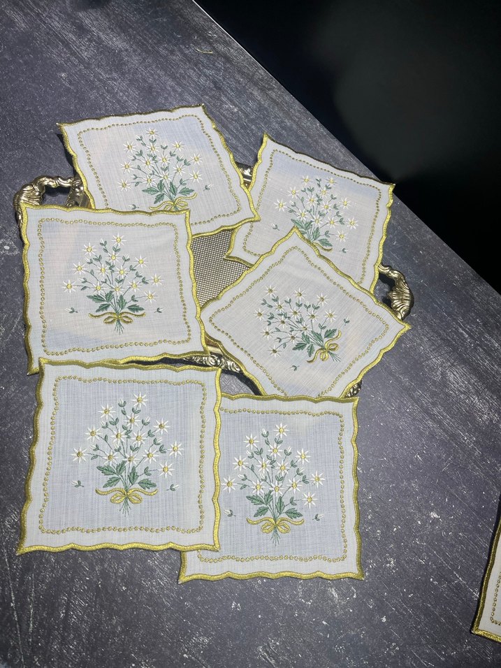 6 kişilik Nakışlı Vintage Beyaz sarı simli Amerikan Servis takım - Görsel 3