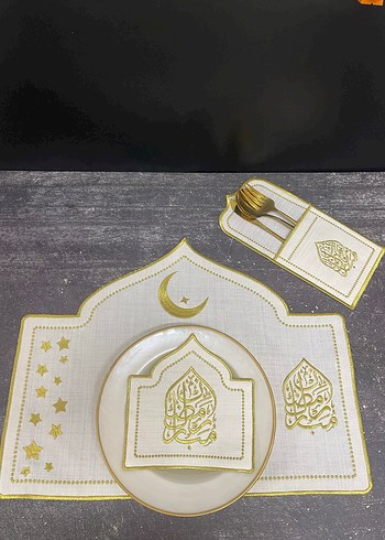 6 kişilik Ramazan mübarek Nakışlı Beyaz Masa Örtüsü Seti - Görsel 4