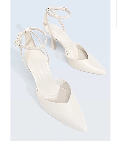 Stradivarius Stradivarius Beyaz Topuklu Ayakkabı Stiletto Gelin Ayakkabısı