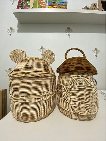 Beden Rattan mantar ve ve rattan sepet
