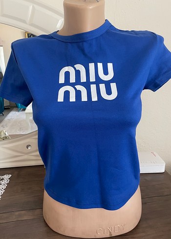 Mavi Miu Miu Baskılı Kısa Kollu Tişört