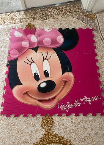 Renkli Minnie Mouse Çocuk Puzzle Matı