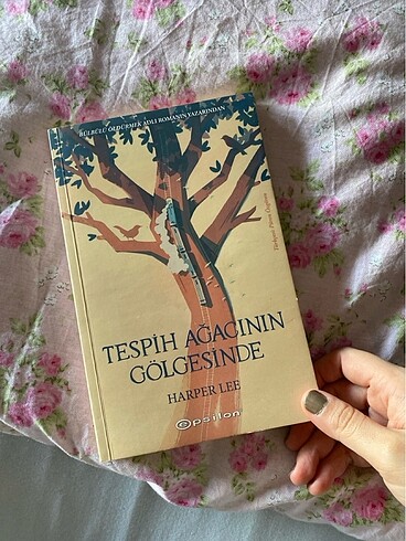 TESPİH AĞACININ GÖLGESİNDE HARPER LEE
