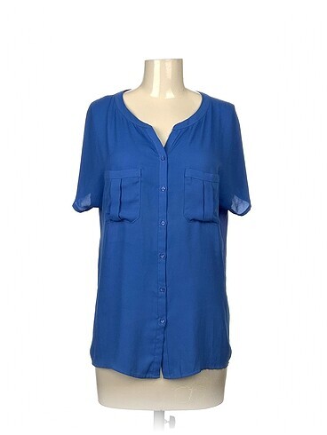 LC Waikiki Bluz %70 İndirimli.