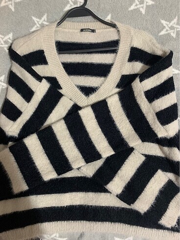Zebra desenli kazak