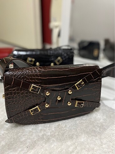 Zara Acı kahverengi kroko desenli kol çantası