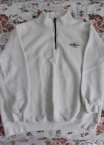 Kadın Beyaz Yarım Fermuarlı Sweatshirt