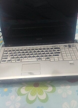 Laptop Toshıba