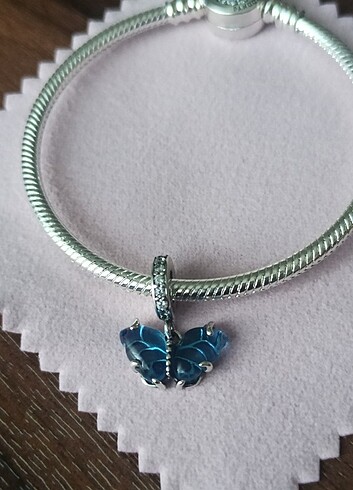 Pandora Kelebek charm