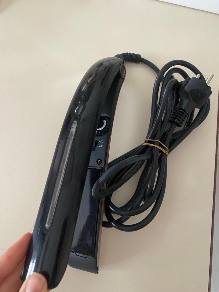 Siyah arzum Saç Düzleştirici - Görsel 2