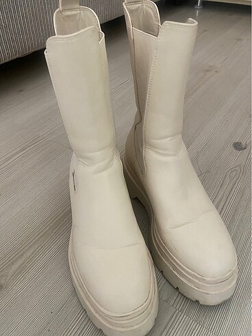 36 Beden camel Renk Bershka ekru bot