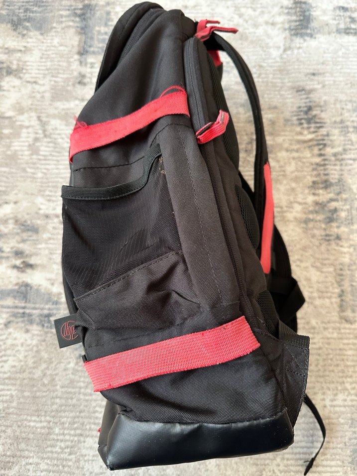 HP Odyssey X0R83AA 15.6" Kırmızı Laptop Çantası Sırt Çantası - Görsel 3