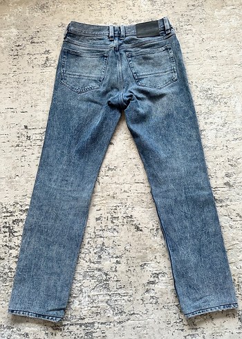 H&M Yırtık Detaylı Erkek Slim Fit Kot Pantolon - Görsel 4